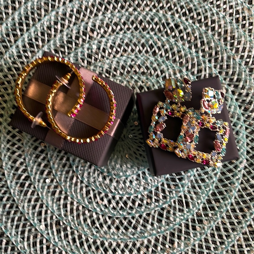 Fantasy Earrings… made in USA 🇺🇸 beautiful colors 🤗